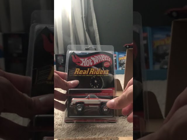 Hot Wheels RLC '83 Chevy Silverado unboxing