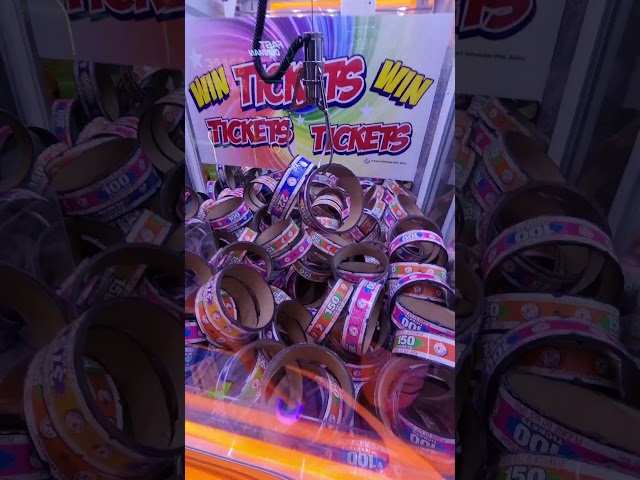 Claw Machine Double Prize!! 825 Tickets Jackpot #shorts #arcade #games #clawmachine #timezone #funny