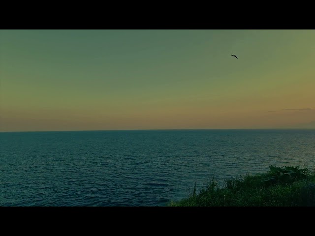 An Afternoon nap at the Mediterranean Sea with Gentle Brown Noise Sounds