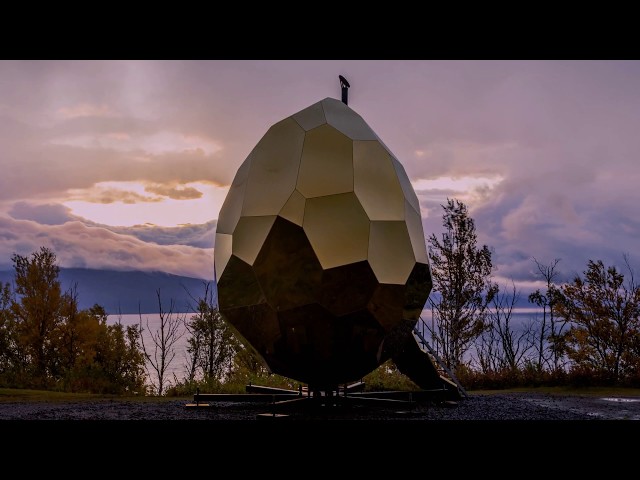 Riby Solar Egg