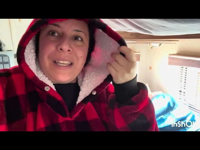 SURVIVING MORE FREEZING TEMPERATURES 🥶 / No More Storage Unit / Vlog