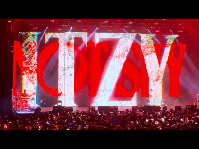 ITZY ‘Not Shy’ Fancam + Live Band Intro Seattle, WA USA 2nd World Tour Born To Be 240606 4K