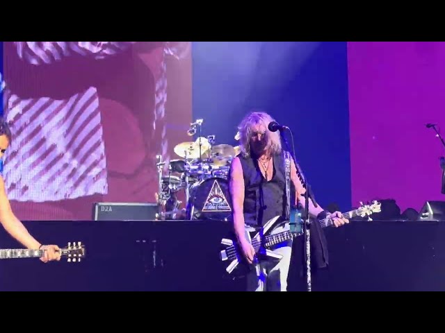 Def Leppard - Pour Some Sugar On Me Live South Florida 2023