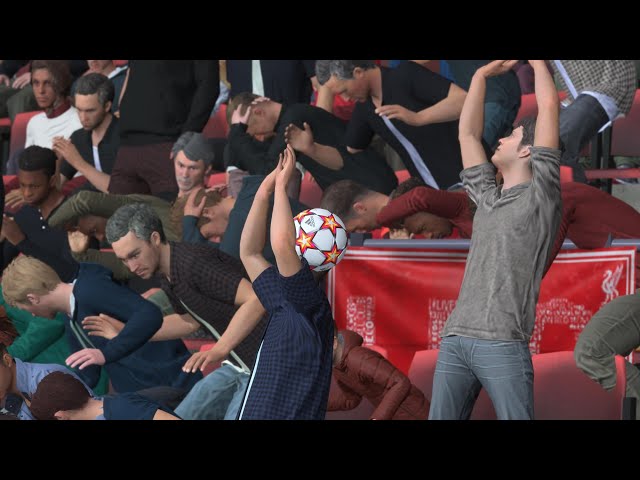 FIFA 22 PS5 - free kick hits fan in head