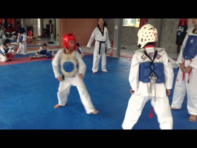 Taekwondo - Hunter Club Chiangmai - Peter green belt soon 10 yrs and Ajai red belt 12 yrs