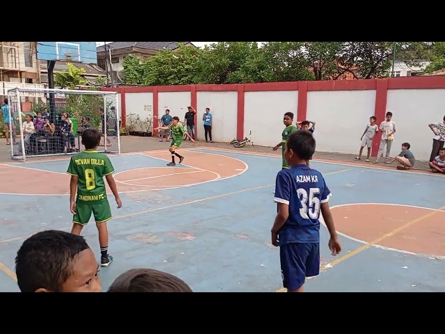 Sparing friendly with SDN JATI 06 #futsal #sdnjatinegarakaum06 #olahraga #futsalpelajar