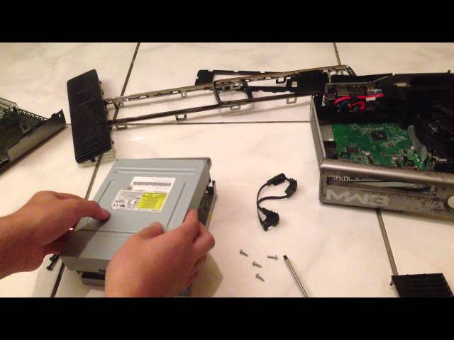 HOW TO OPEN AND CLOSE XBOX 360 SLIM TO ISO MOD IT PART 2