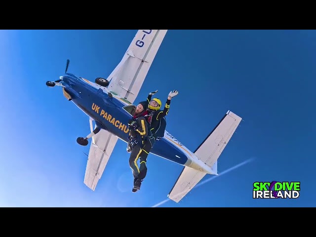 15k feet tandum skydive for ACTION MENTAL HEALTH UK ( full video )