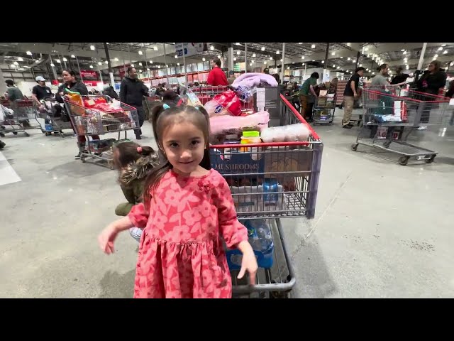 Cute 5 Year Old Girl Costco Christmas Shopping Challenge: Can We Find Everything? #shopping #costco