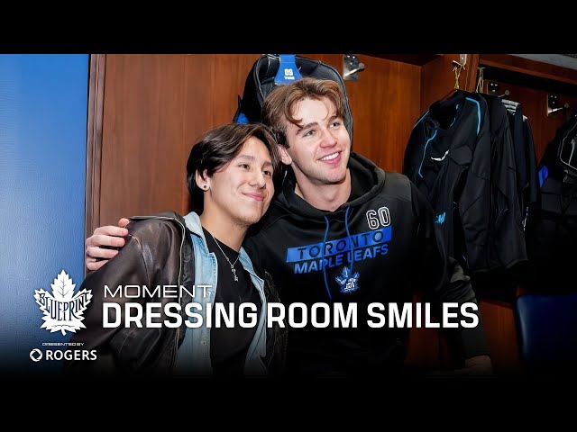 Dressing Room Smiles | The Leaf: Blueprint Moment