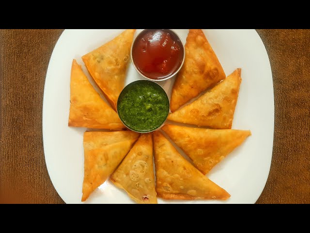 Pyaz ke samose / #onionsamosarecipe / हैदराबादी प्याज़ के समोसे