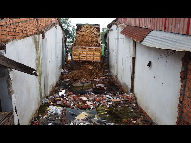 Wonderful New Project!! Filling Dirt Hard space​​ Use Bulldozer Pushing Soil On Cracked Old House.