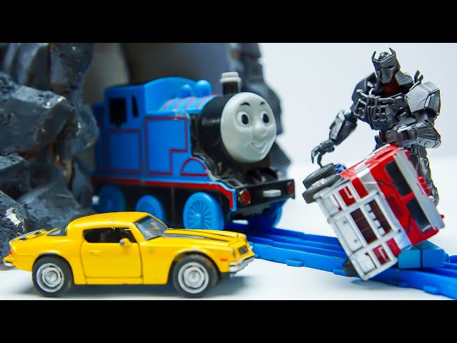 Optimus Prime Defeats Scourge KO Reassembled Stop Motion - TRANSFORMERS Rise of the Beasts transform