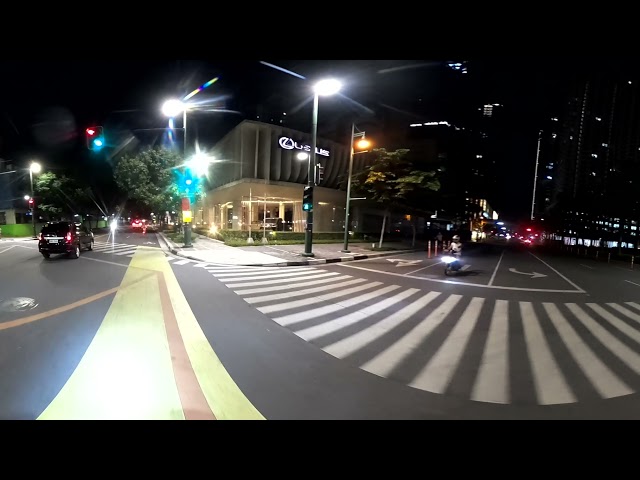 Uptown Mall Bonifacio to Kalayaan Flyover 360° VR Night Bike Commute