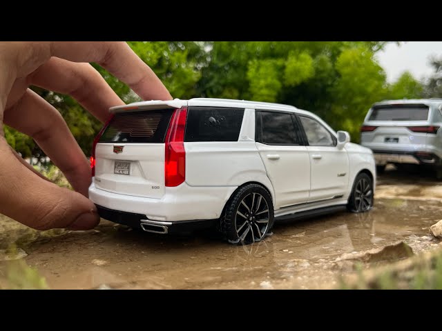 Mini Cadillac Escalade V Luxury SUV | Off roading | Diecast Model Car Unboxing