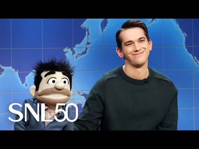 Weekend Update: Andrew Dismukes and His Puppet Dad on Crazy Families - SNL