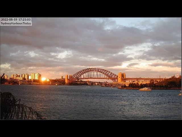 Sights and sounds from the most amazing city in the world.. This is Sydney Harbour Australia LIVE