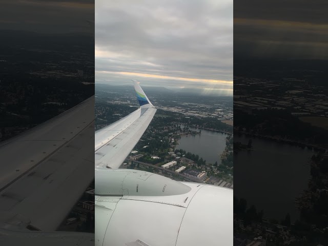 Alaska Airlines AS334 X Take off from Seattle Airport (SEA)