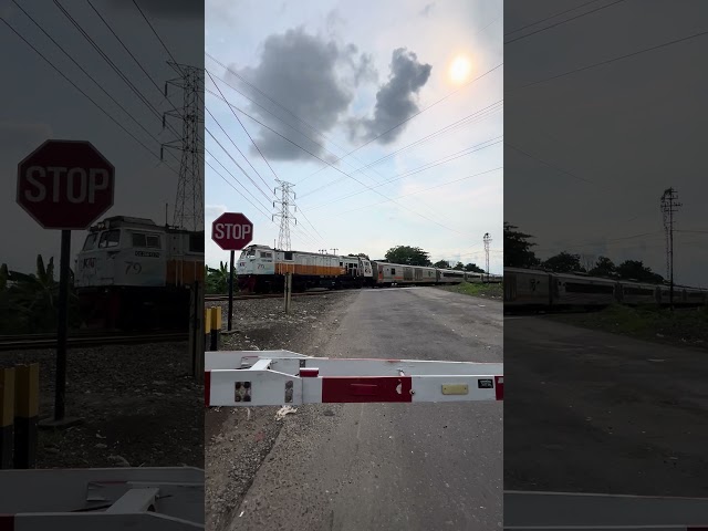 In frame KA Sancaka melewati JPL rawan macet area Sekar Putih Mojokerto #keretaapi #train #kai