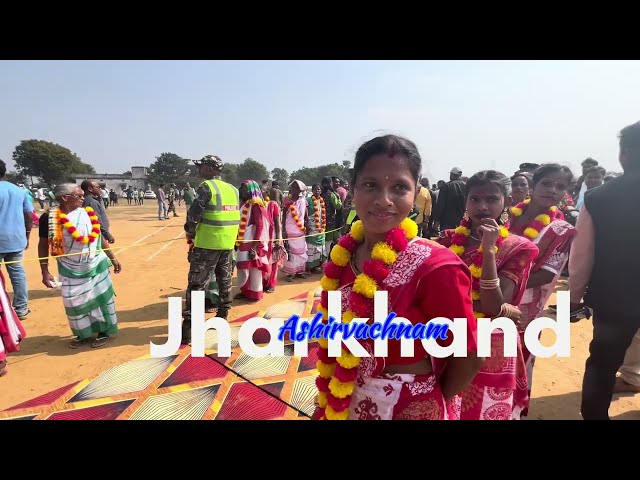 Dance of Empowerment: Ashirvachnam Foundation Volunteers Perform Tribal Dance for CM Jharkhand