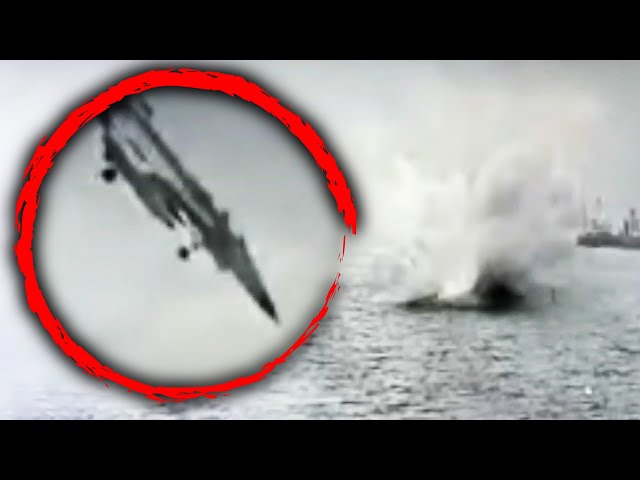 Video Shows Navy Plane Crashing Into San Diego Bay