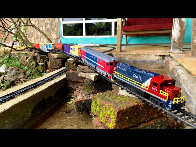 Assemble Classic Train Toys, Diesel Trains, Combines 2 Diesel Locomotives