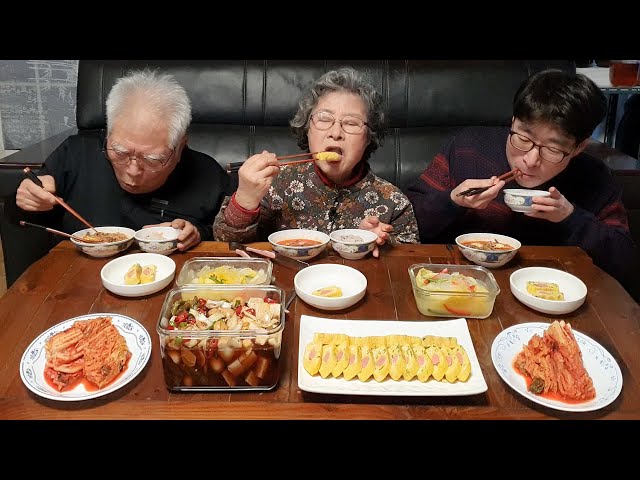 Hot Beef Yukgaejang Mukbang (Tofu Quail Egg Jangjorim, Myeongran Jeot Egg Roll) Recipe