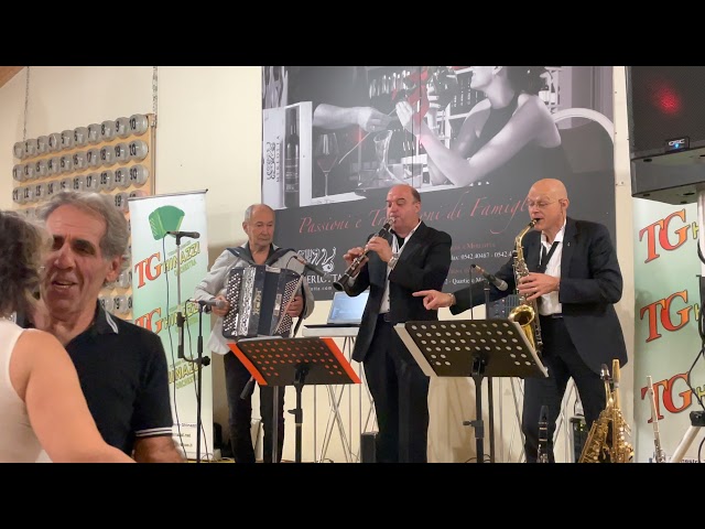 Orchestra TIZIANO GHINAZZI - MARLENE polca per orchestra. Musica di Secondo Casadei.