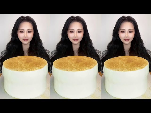 Asmr🍰Eating Soy Milk Black Sesame Cake🍰 (Soft And Waxy Sound) 크림丨먹방丨Mukbang丨Satisfying丨Eatingshow