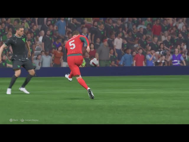 EA SPORTS FC 24 PS5 4K Steven Gerrard's thunderous long range goal against Manu All-star legends