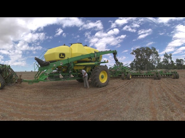 Seeding 360° walk around experience