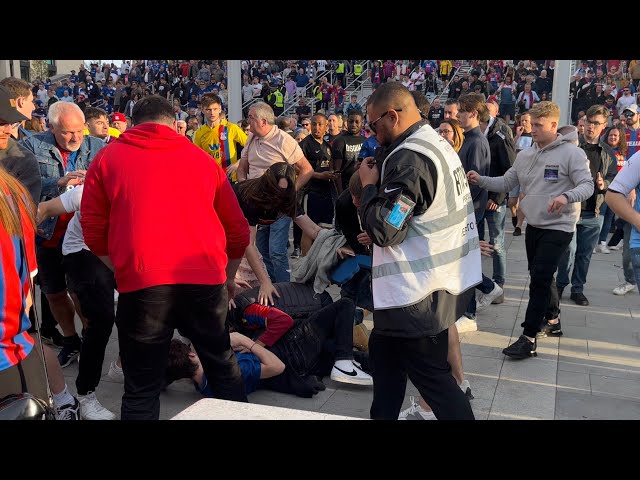 Chelsea & palace fans fighting fa cup semifinals 🥊 17/04/2022