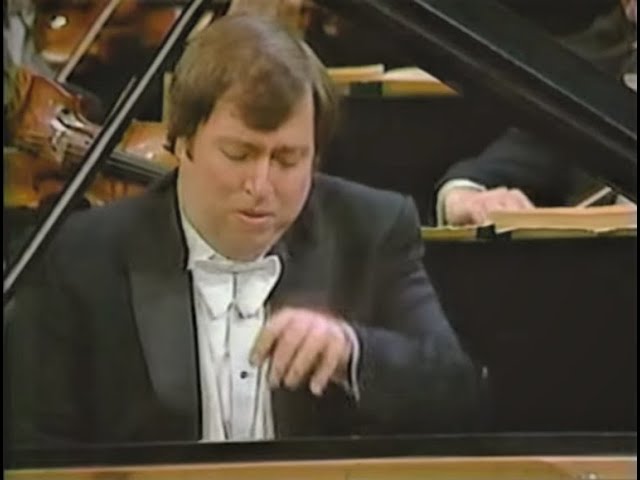 Horacio Gutiérrez performs Rachmaninoff Piano Concerto No. 3 (13 February 1982)