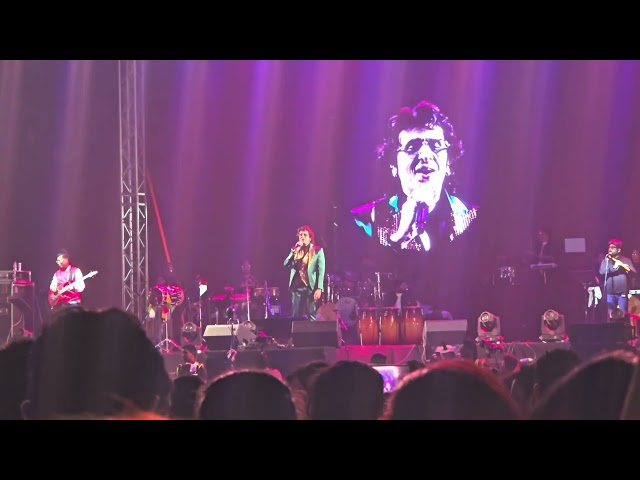 Chori Kiya re Jiya Re 4K | Sonu Nigam Live Concert 2025