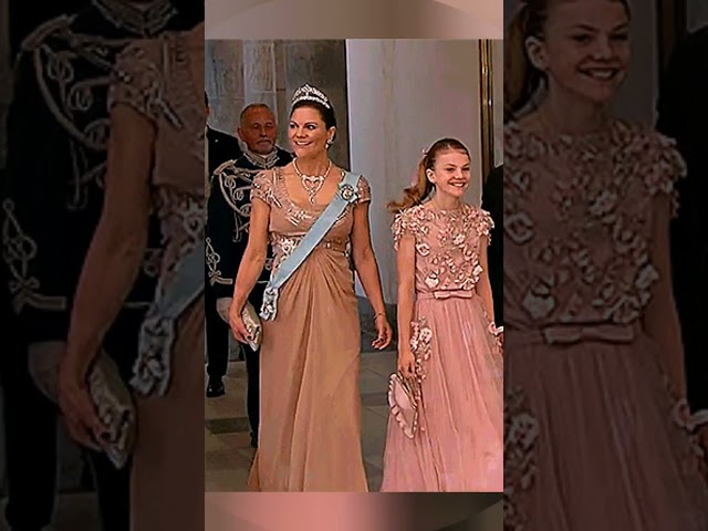 Swedish royal family entry #style #royal #royalfamily #swedish #queen #fashion .