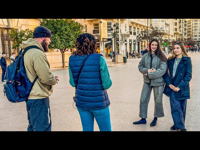 Evangelism and preaching at Plaza del Ayuntamiento | Valencia, Spain