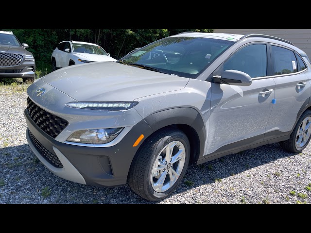 Cyber Silver: 2022 Hyundai Kona SEL