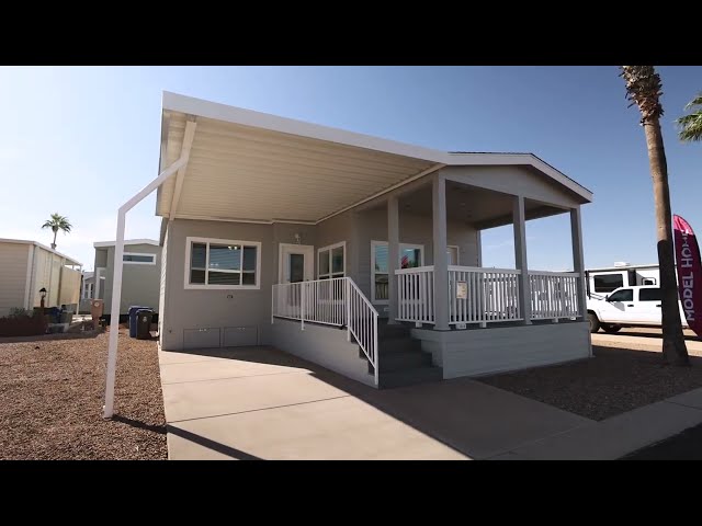 Park Model Home w/ Arizona Room | Valle del Oro 55+ RV Resort | Mesa Arizona