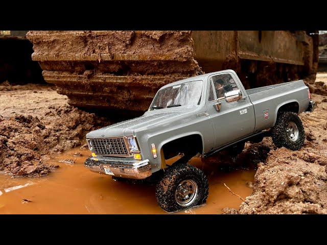 RC4WD TF2 Chevrolet Blazer K10 Scottsdale - mudding