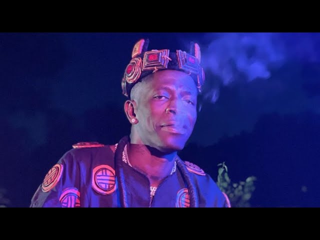 Shatta Wale - Botoe [Listen] (Official Video)