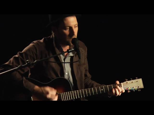 Mat Kearney - "Closer To Love" (ACOUSTIC LIVE!)