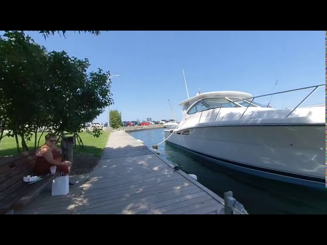 Thornbury Marina  (vr 180 Insta 360 Evo phone edit)