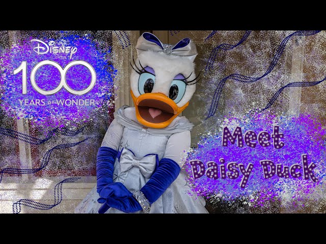 Visit the fashion icon of the 100th Anniversary Daisy Duck at Disneyland California in 3D VR180