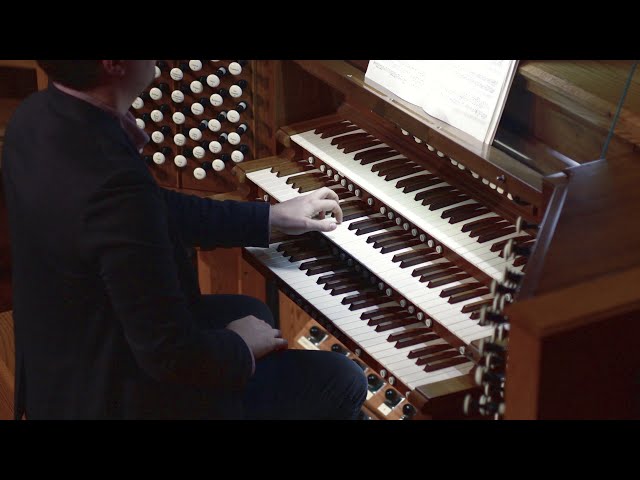 Andrew Leslie Cooper plays Bach's Prelude & Fugue in G major, BWV 550