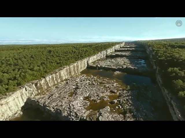 Virtual reality visit of a hydroelectric generating facility [360 video 4K]