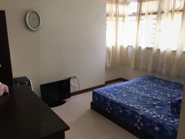 2 bedrooms HDB For Rent For $2K at 20 Teban Gardens.