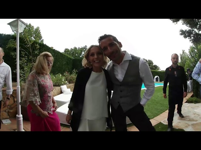 Felicitaciones Boda Karina y Renato en video esferico 360