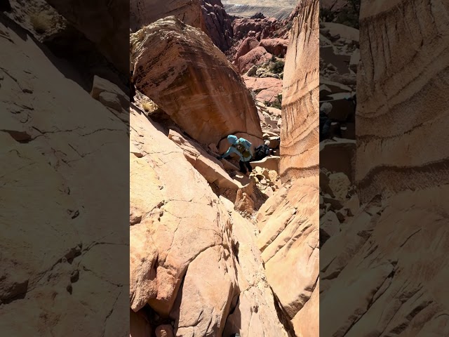 Calico Tank Peak Scrambling to Red Rock’s Hidden Gem! #scrambling #Hiking #RockClimbing