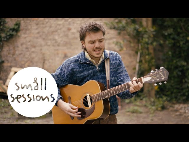 Braden Lam -  Don't Let Go (acoustic) | Småll Sessions