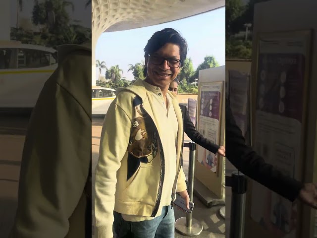 🎤 Singer Shaan Spotted Flying from Mumbai Airport ✈️ #shaan  #spotted #mumbai